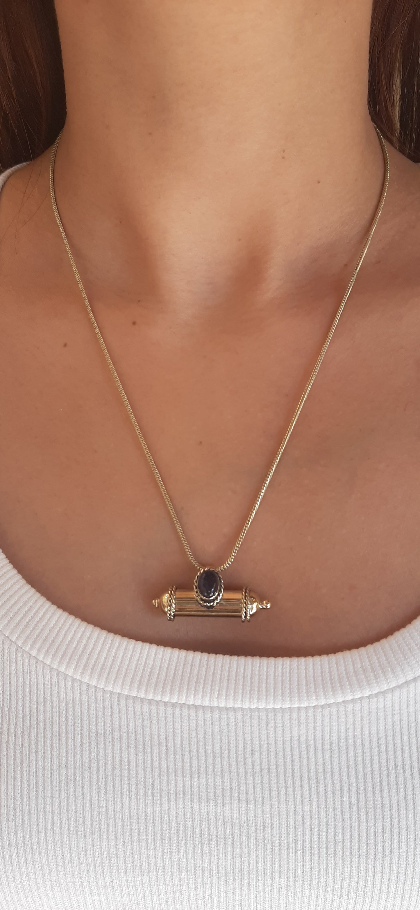 BJ - Collana con ciondolo porta preghiera - ametista/brass
