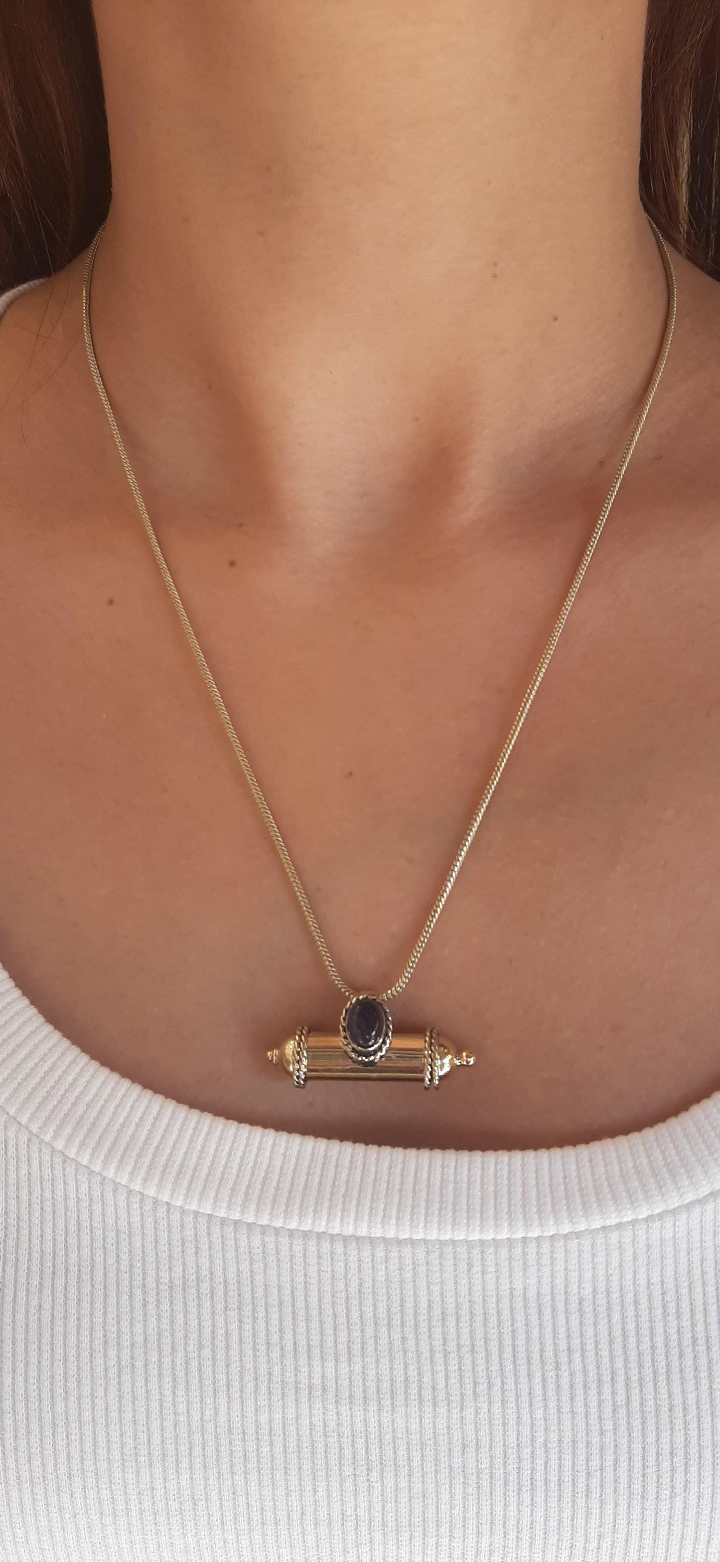 BJ - Collana con ciondolo porta preghiera - ametista/brass