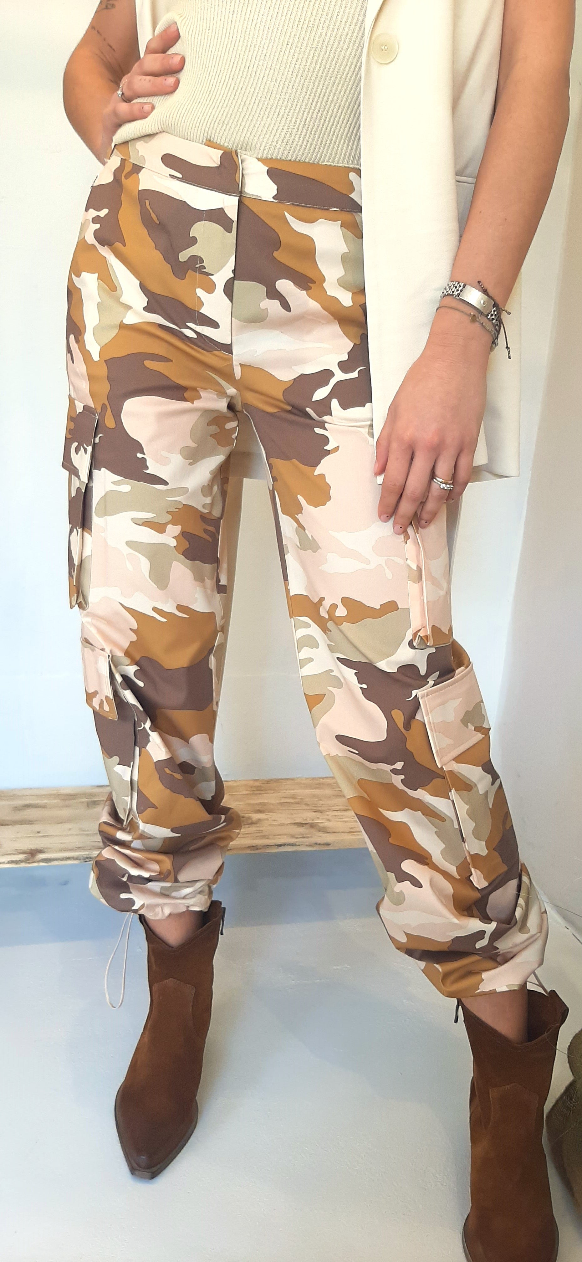 JIJIL - Pantalone cargo - camouflage PA303