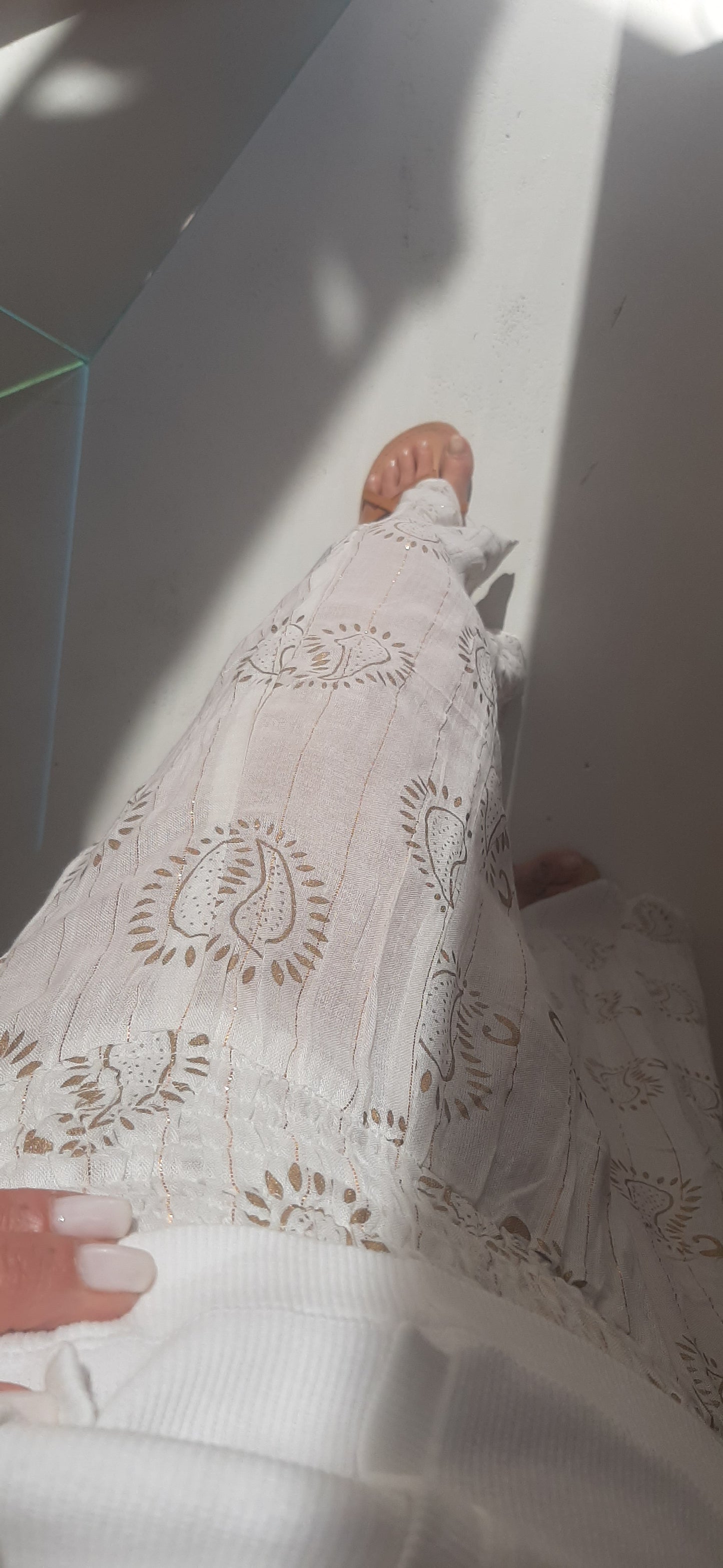 NM - Pantagonna con elastico ampio - bianco/oro pachamama