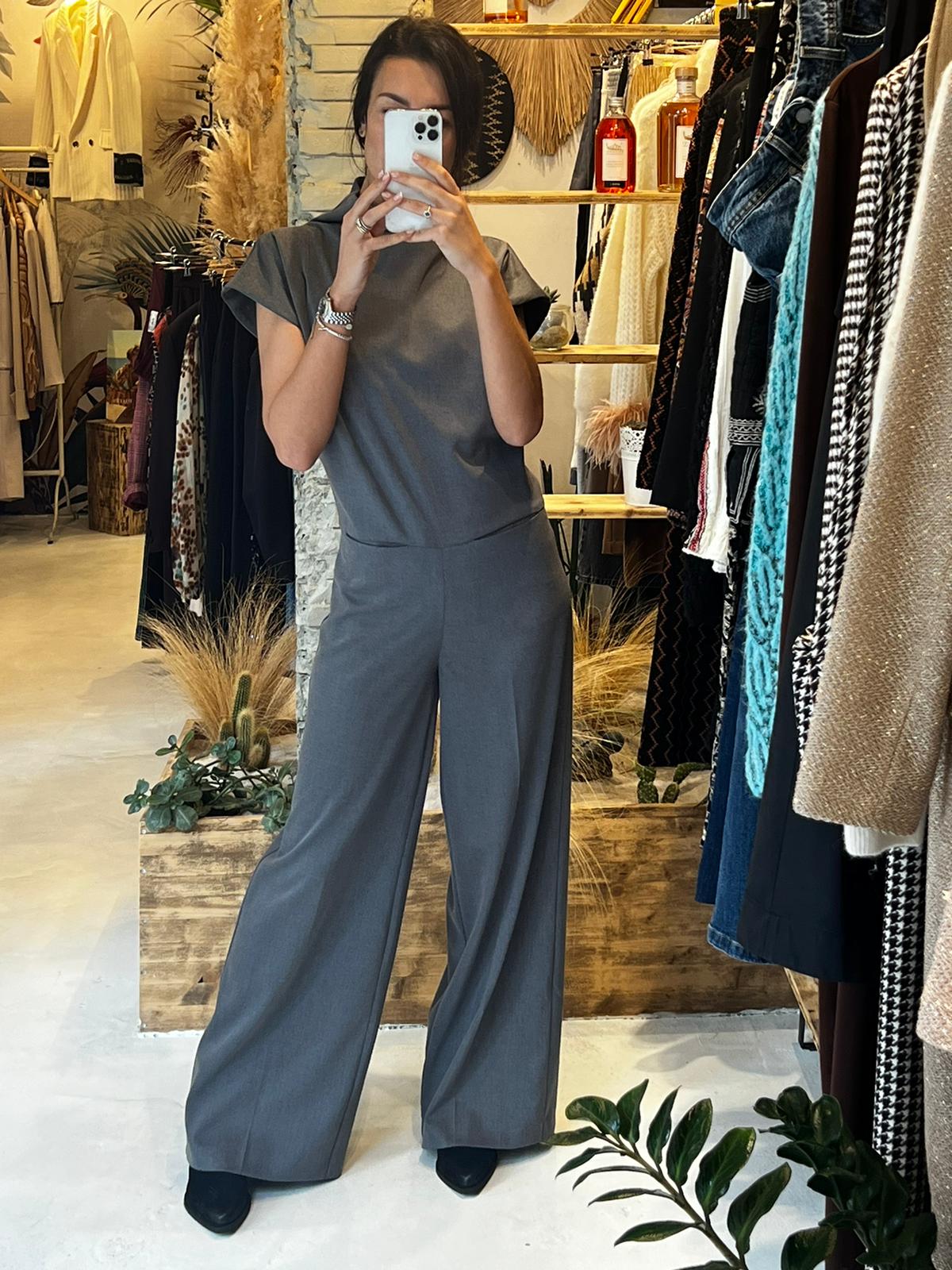 JJ - Jumpsuit smanicata - grigio TU195